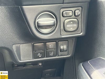 2018 Toyota Corolla - Thumbnail