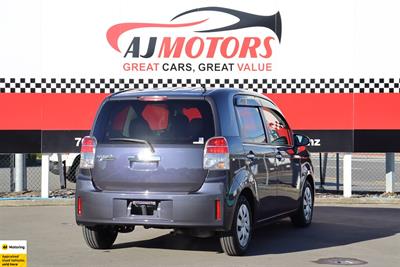 2014 Toyota Spade - Thumbnail