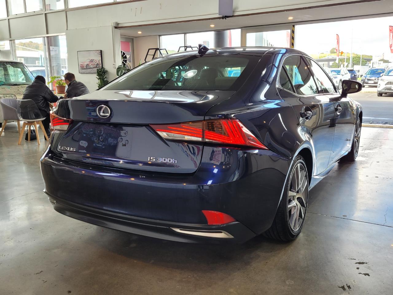 2017 Lexus IS 300h