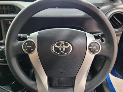 2014 Toyota Aqua - Thumbnail