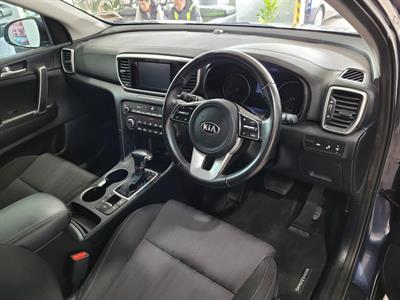 2021 Kia Sportage - Thumbnail