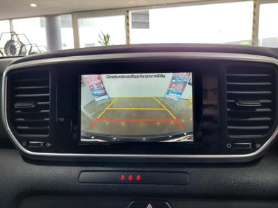 2021 Kia Sportage - Thumbnail