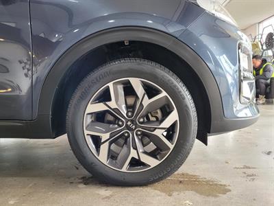 2021 Kia Sportage - Thumbnail