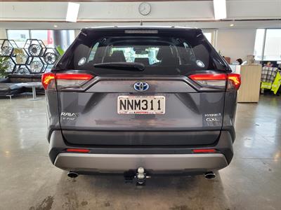 2021 Toyota RAV4 - Thumbnail