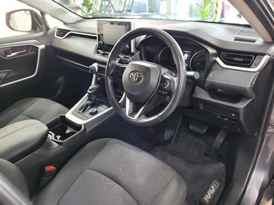 2021 Toyota RAV4 - Thumbnail