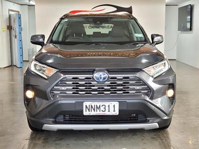 2021 Toyota RAV4 - Thumbnail