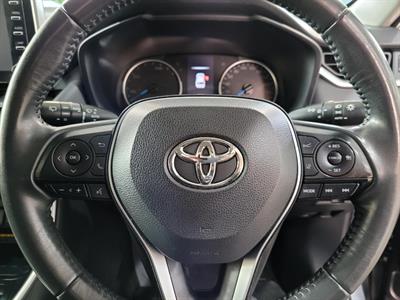 2021 Toyota RAV4 - Thumbnail