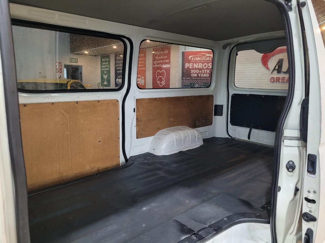 2014 Toyota Hiace