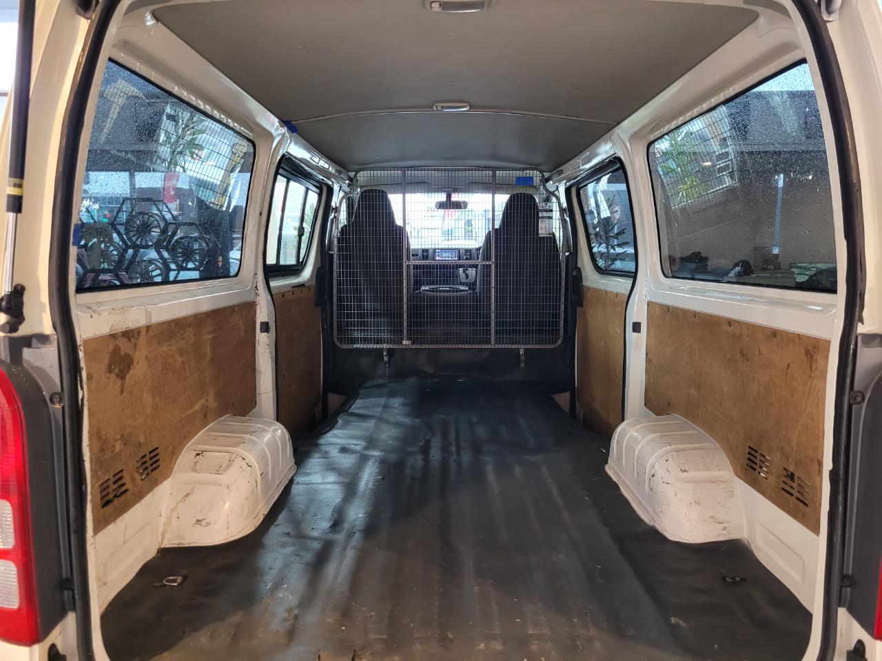 2014 Toyota Hiace
