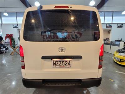 2014 Toyota Hiace - Thumbnail