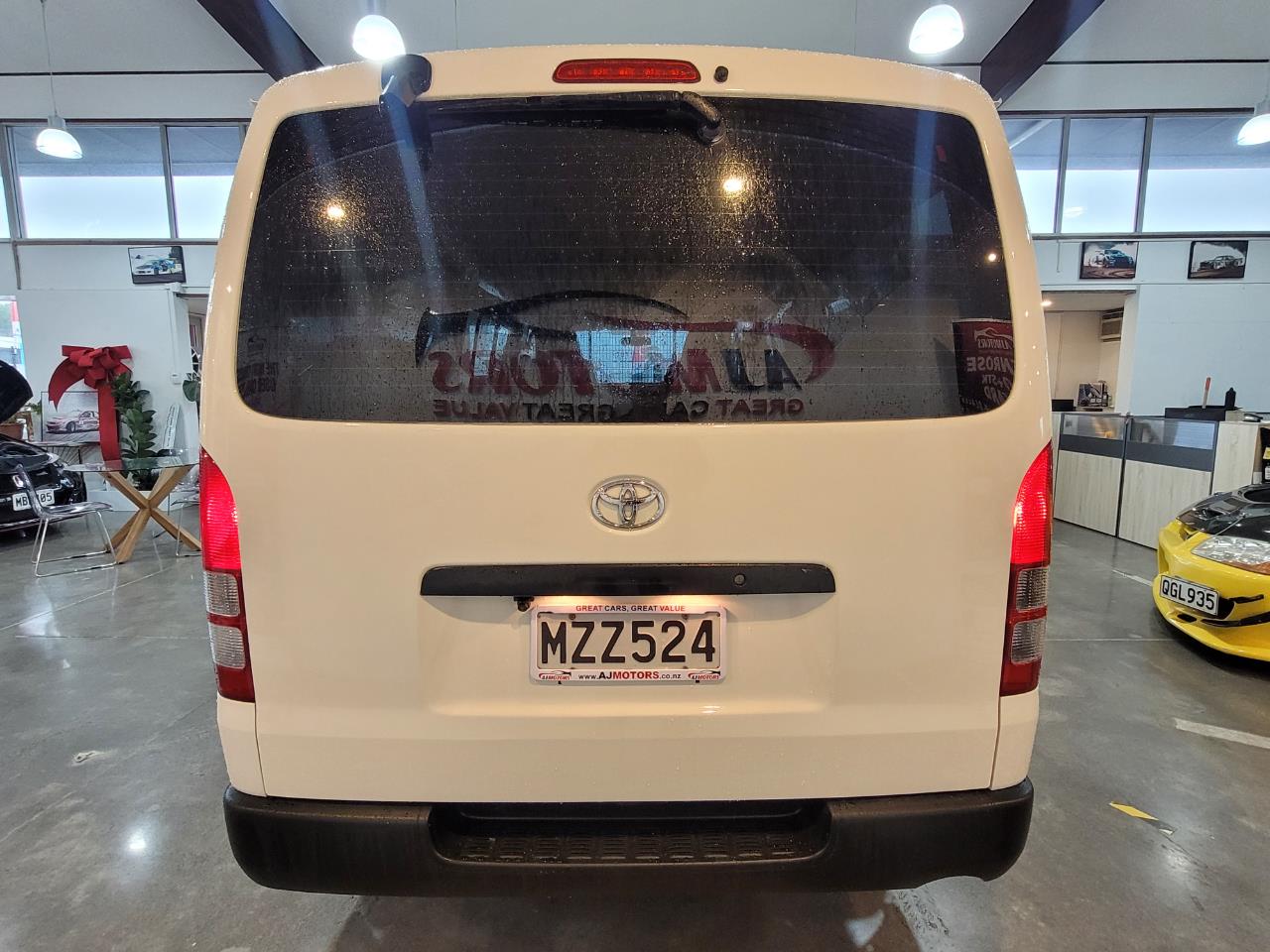 2014 Toyota Hiace