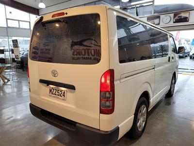 2014 Toyota Hiace - Thumbnail