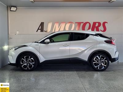 2017 Toyota C-HR - Thumbnail