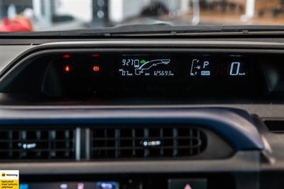 2016 Toyota Aqua - Thumbnail