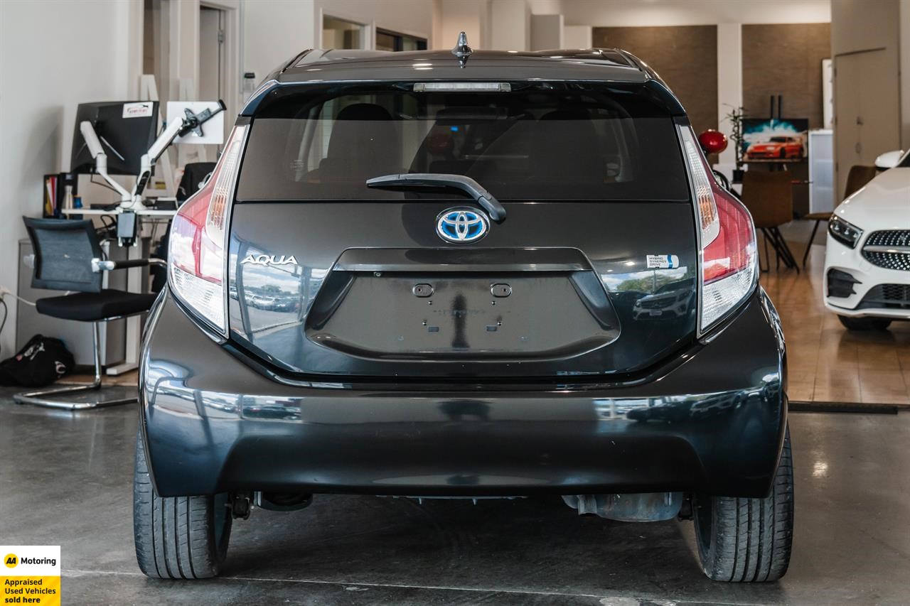 2016 Toyota Aqua
