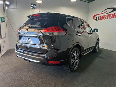 2020 Nissan X-Trail - Thumbnail