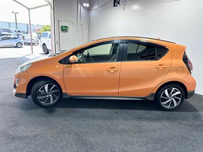 2015 Toyota Aqua - Thumbnail