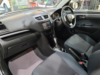 2015 Suzuki Swift - Thumbnail
