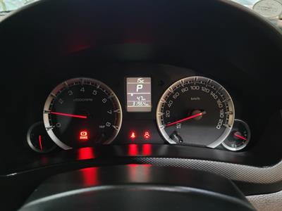 2015 Suzuki Swift - Thumbnail