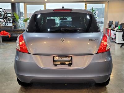 2015 Suzuki Swift - Thumbnail
