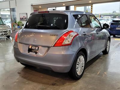 2015 Suzuki Swift - Thumbnail