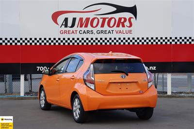 2016 Toyota Aqua - Thumbnail