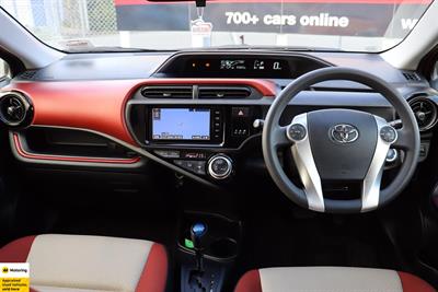 2016 Toyota Aqua - Thumbnail