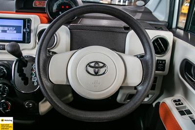 2012 Toyota Spade - Thumbnail