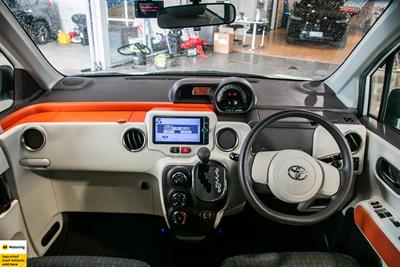 2012 Toyota Spade - Thumbnail
