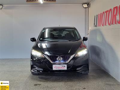 2018 Nissan Leaf - Thumbnail