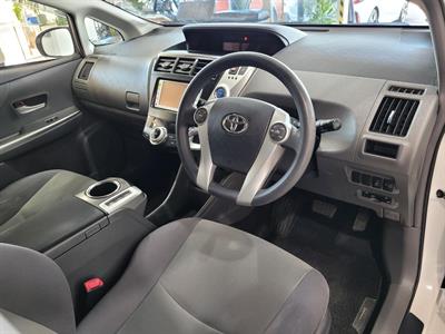2012 Toyota Prius - Thumbnail