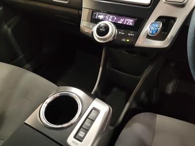 2012 Toyota Prius - Thumbnail