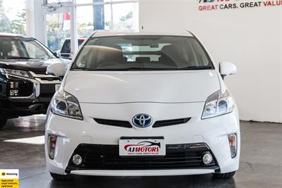 2013 Toyota Prius - Thumbnail