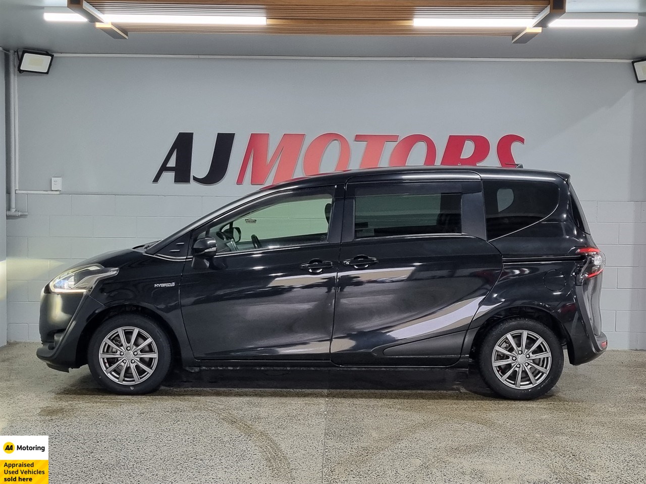 2017 Toyota Sienta