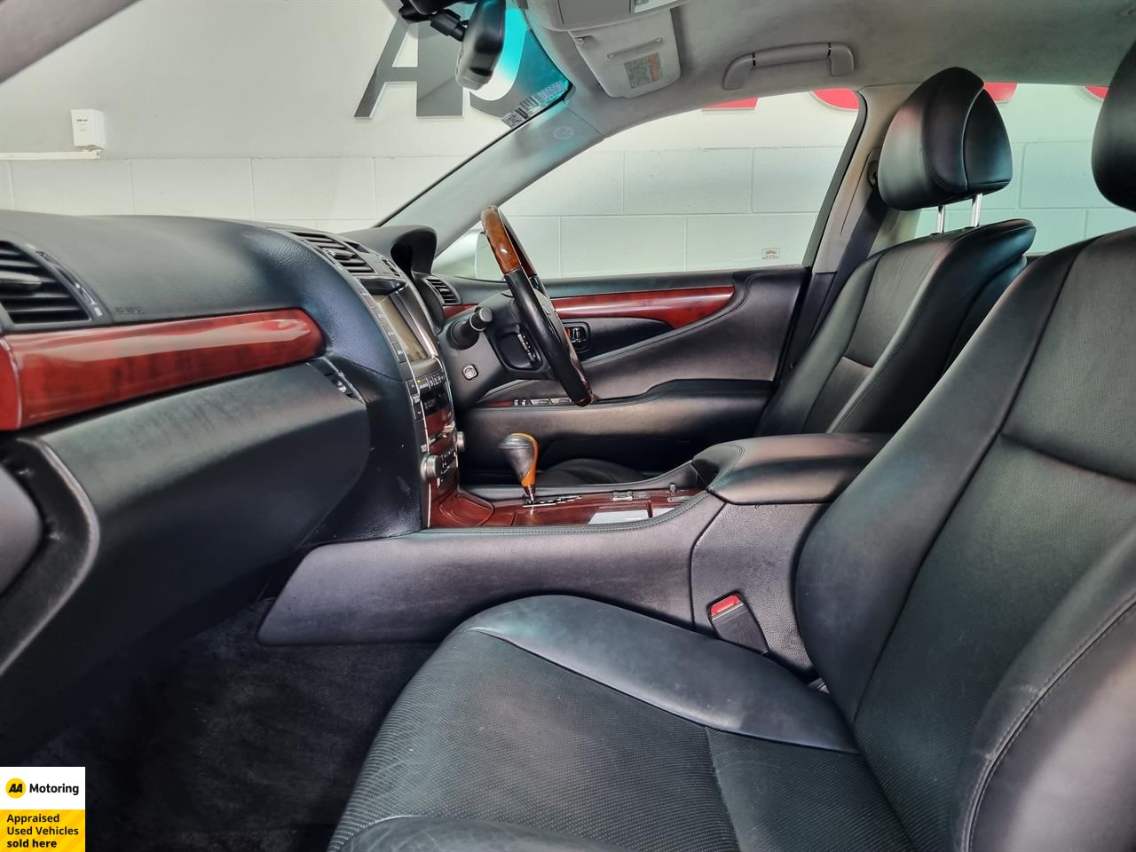 2007 Lexus LS 460