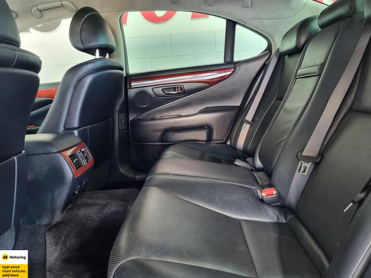 2007 Lexus LS 460
