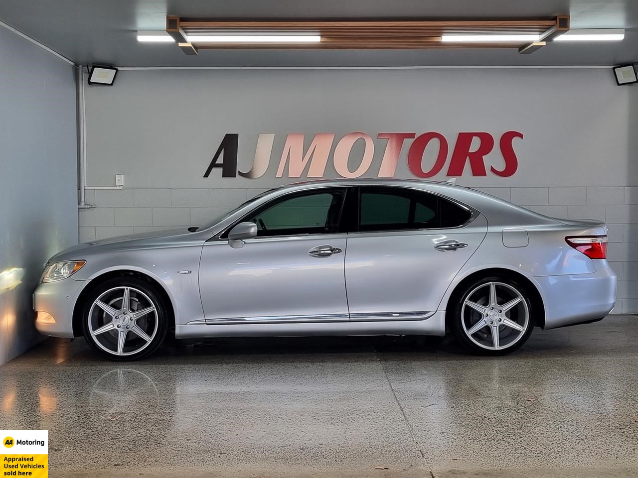 2007 Lexus LS 460