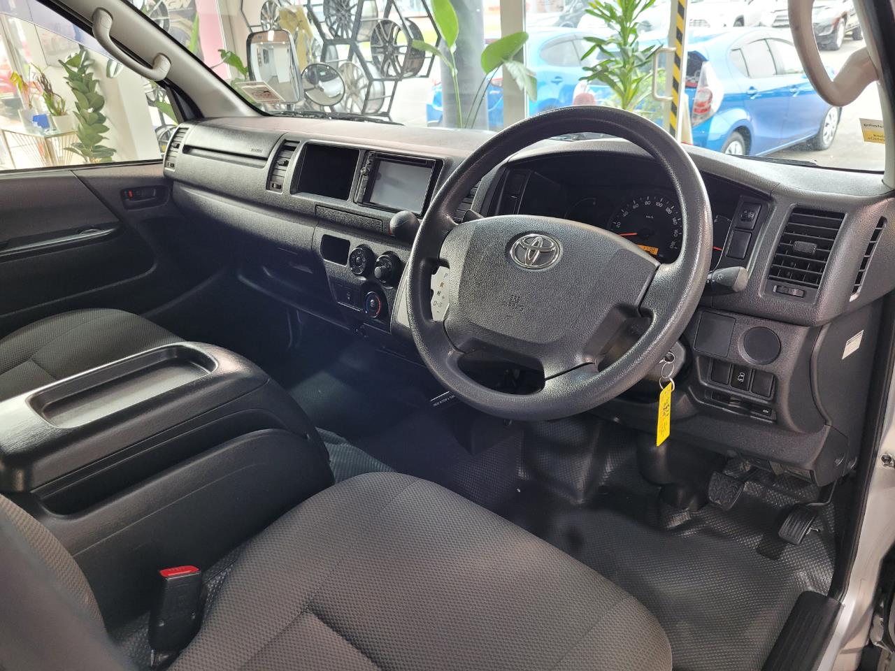 2015 Toyota Hiace