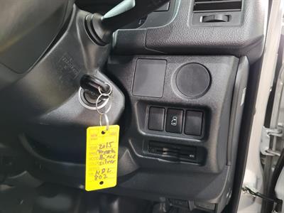 2015 Toyota Hiace - Thumbnail