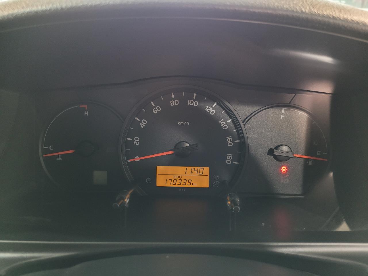 2015 Toyota Hiace