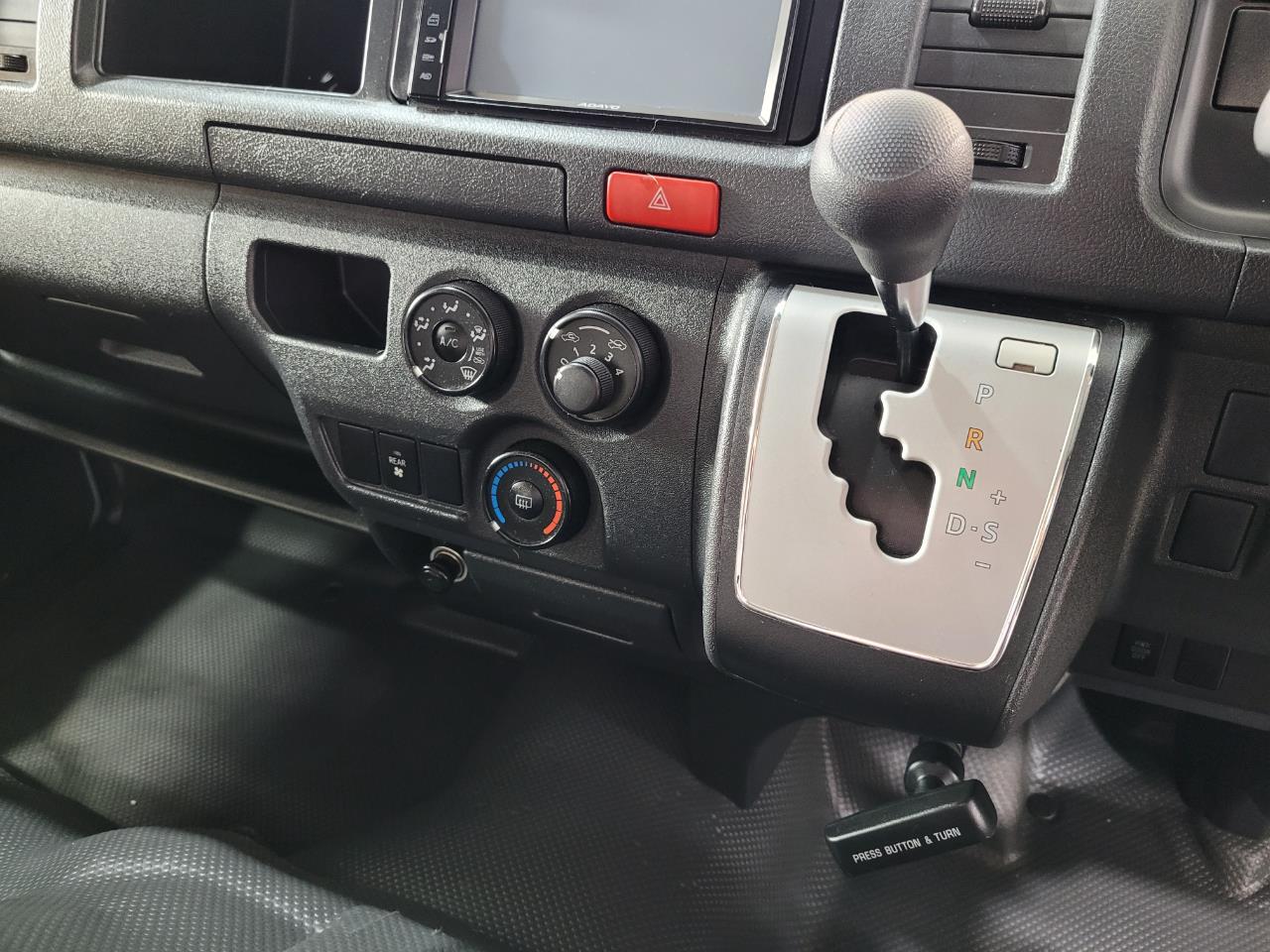 2015 Toyota Hiace