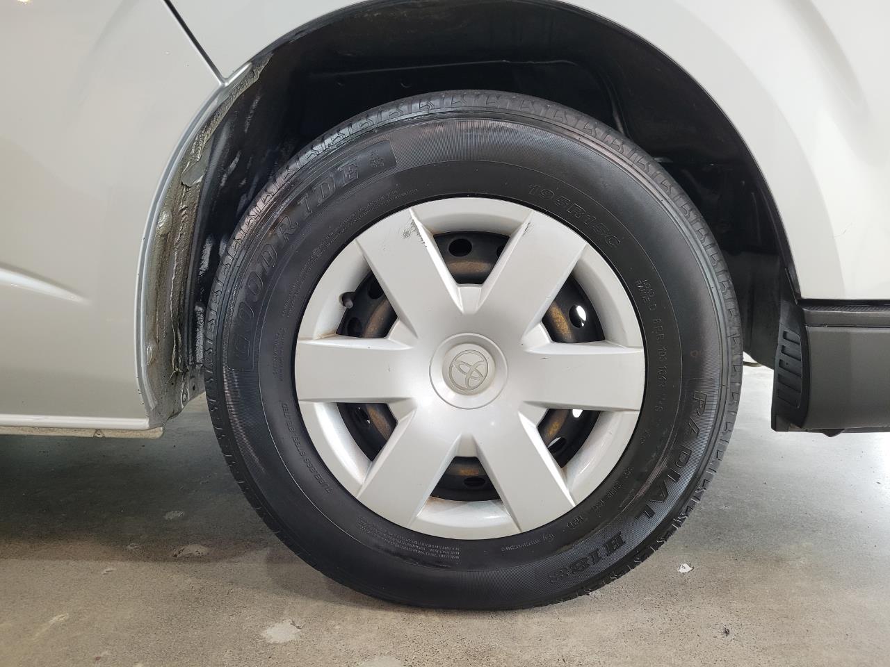2015 Toyota Hiace