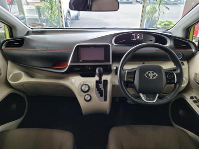 2015 Toyota Sienta - Thumbnail