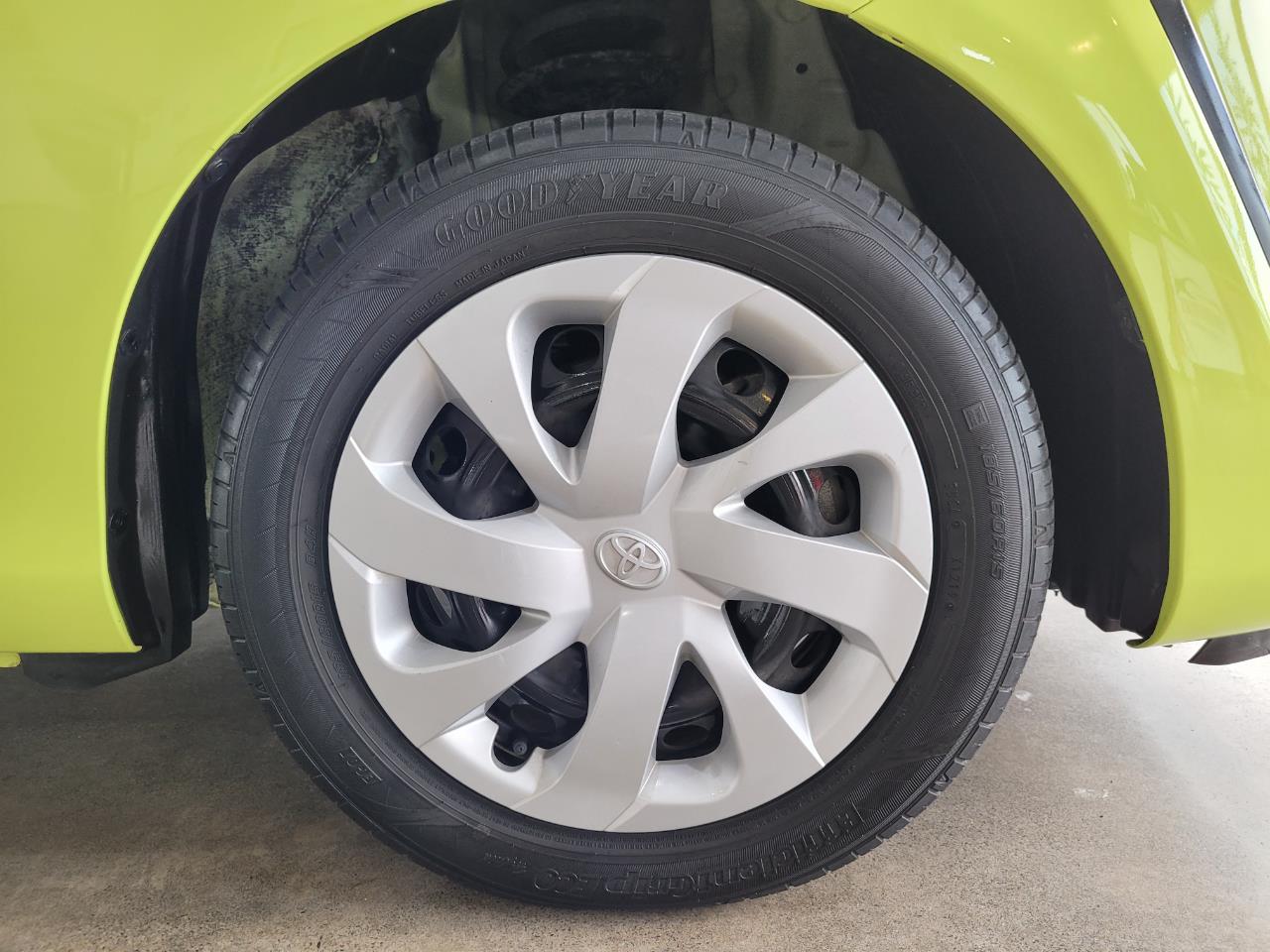 2015 Toyota Sienta