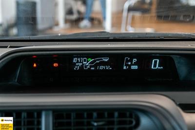 2019 Toyota Aqua - Thumbnail