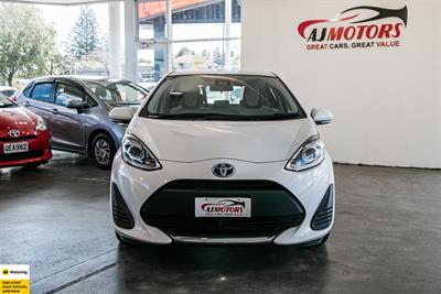 2019 Toyota Aqua - Thumbnail