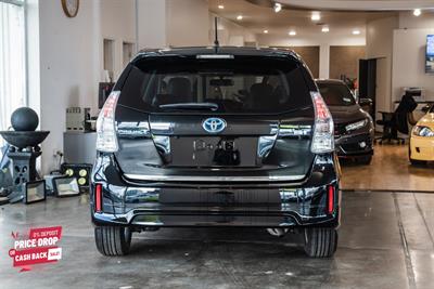 2012 Toyota Prius - Thumbnail