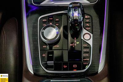 2021 BMW X7 - Thumbnail