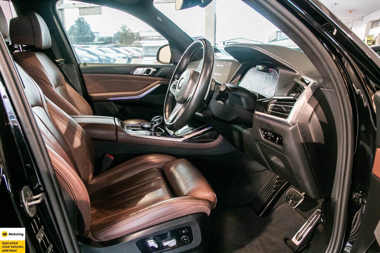 2021 BMW X7