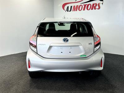 2020 Toyota Aqua - Thumbnail